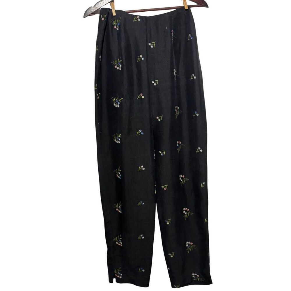 Silk Club Collection Vintage Women’s Embroidered Floral 100% Silk‎ Pants